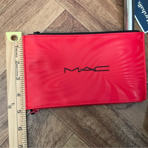 MAC Cosmetics Swirl Red Pouch - Picture 6 of 7